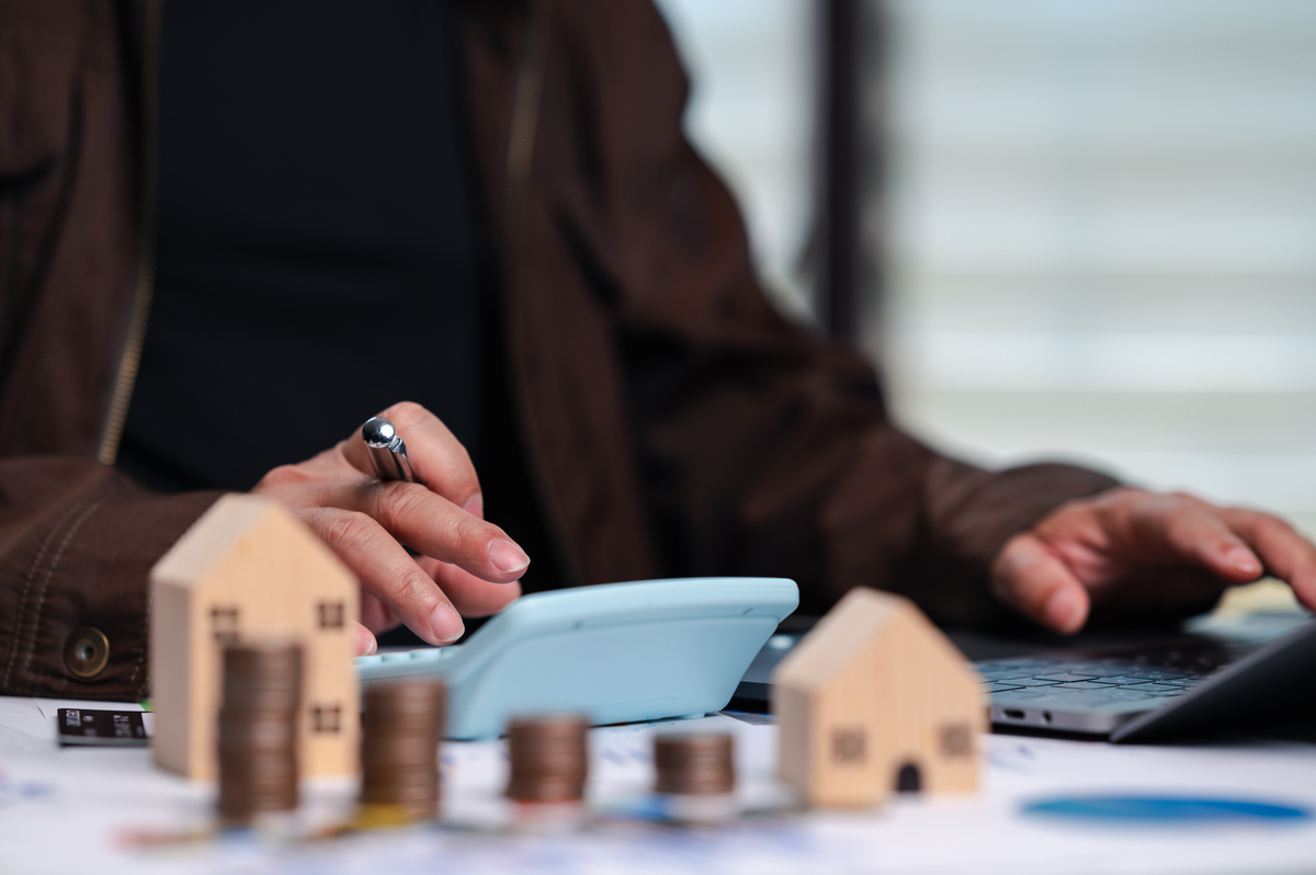 耗资逾14亿,同仁堂集团剑指嘉事堂控股权,前者补流通短板遇标的业绩低迷挑战