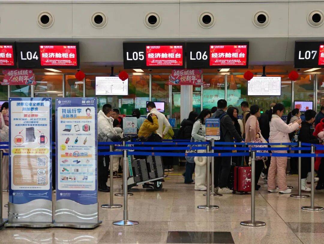 大年初一，热门航线机票价格“腰斩”！更早出门，节中出行高峰今年提前至初一