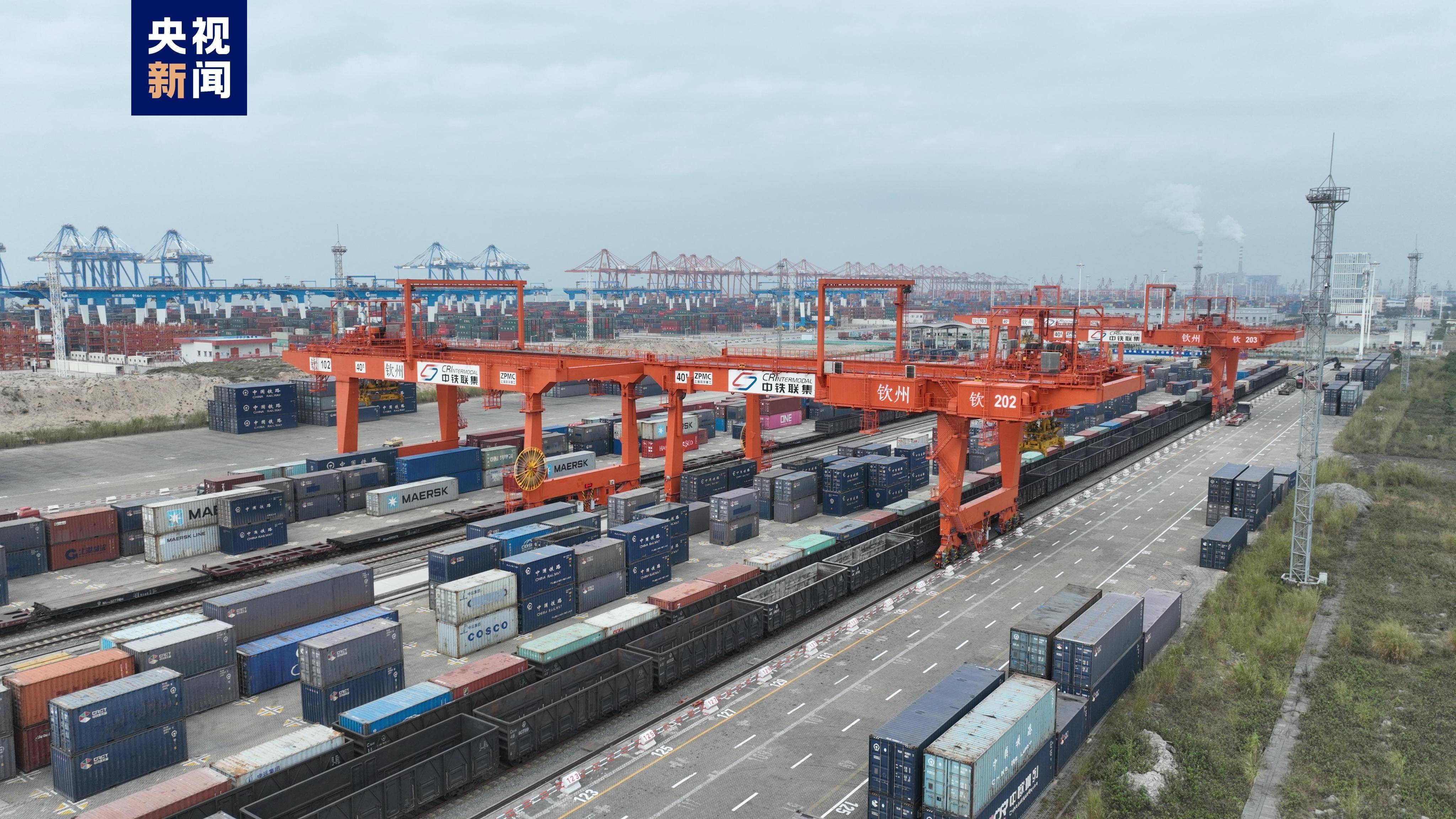 天津首开至巴库的跨里海班列