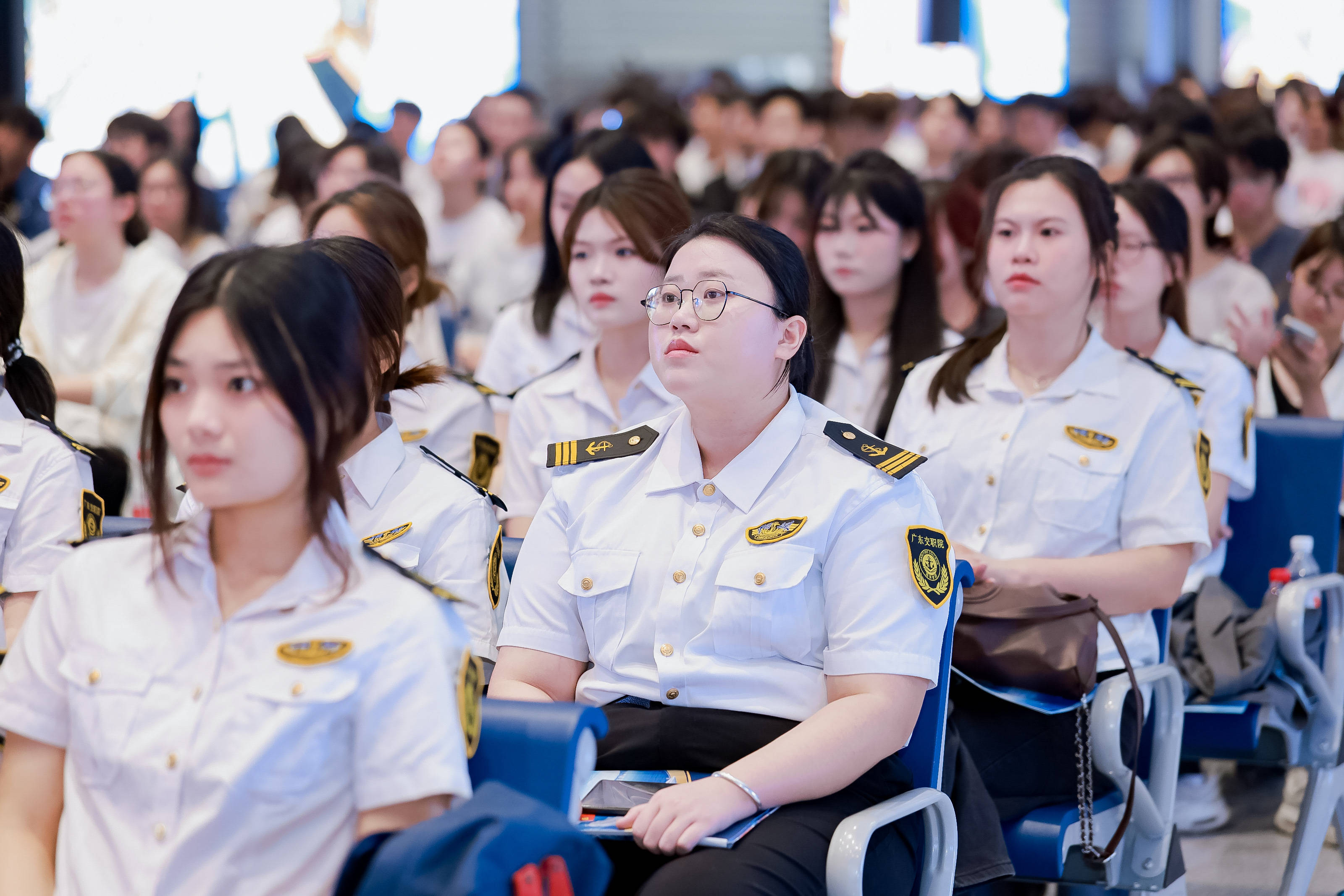 第二艘国产大型邮轮“爱达·花城号”主体建造基本完成