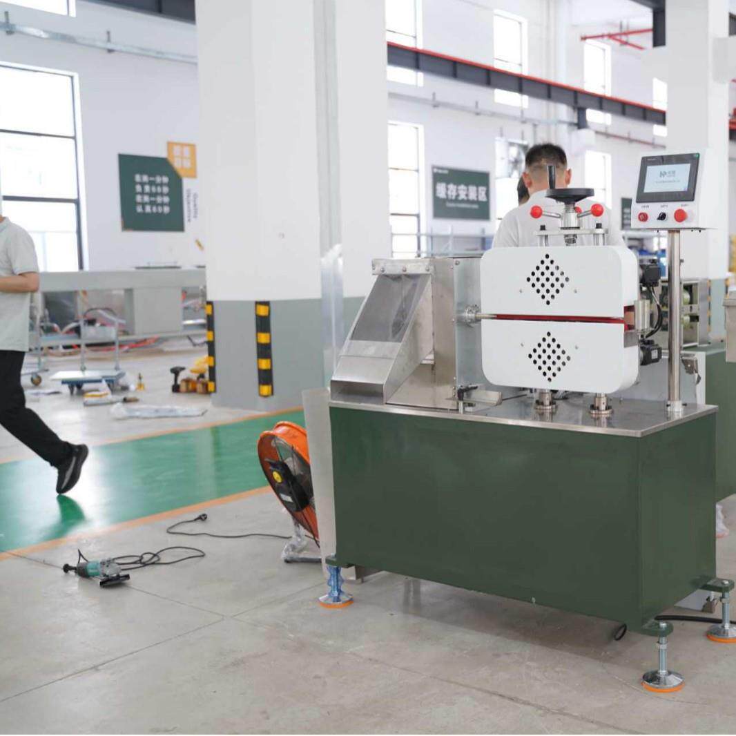 拼豆让年轻人甘愿当“流水线工人”