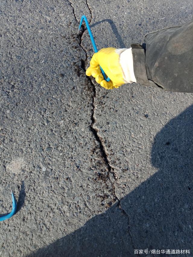 山东高速获得发明专利授权:“一种废旧沥青路面材料沥青老化性能快速检测方法”