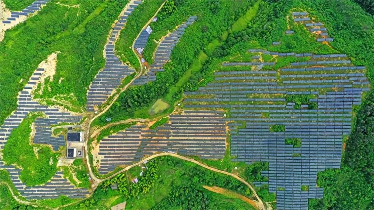 工信部等六部门：到2027年，光伏组件绿色生产水平进一步提高