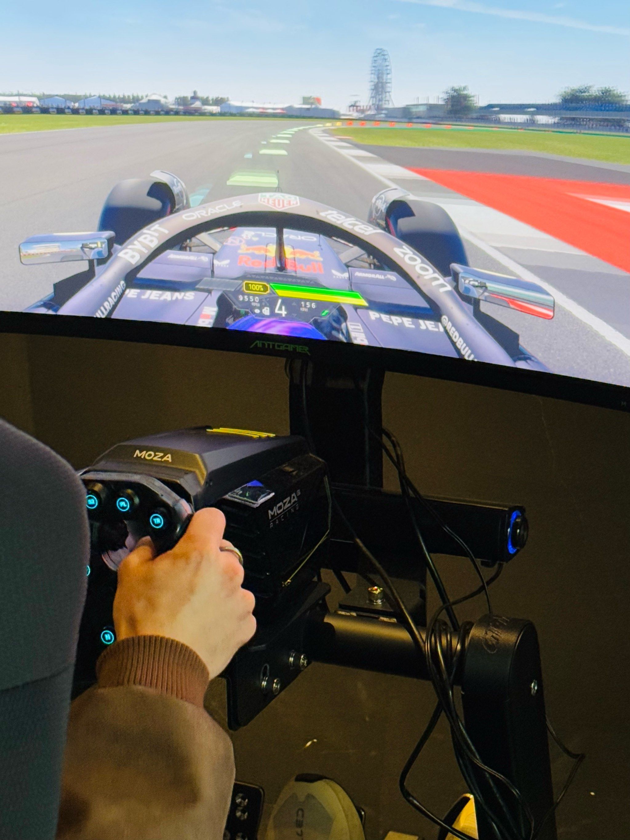 鸿蒙智行896线激光雷达上车 点燃智驾新一轮硬件赛