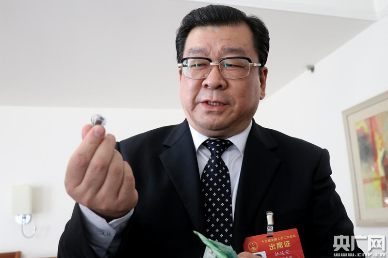 专访全国人大代表、北京证监局原局长贾文勤：完善制度供给 引导资金流向科创领域