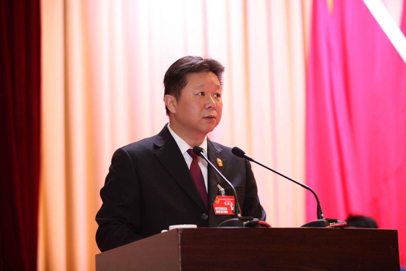 全国人大代表、海螺设计院总经理周金波：推动产业绿色转型 建议设立水泥行业减碳基金