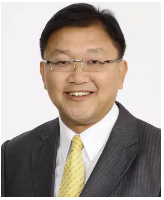 港区全国人大代表、香港立法会议员陈仲尼：推动“A+H”双向畅通 完善特专科技公司上市制度