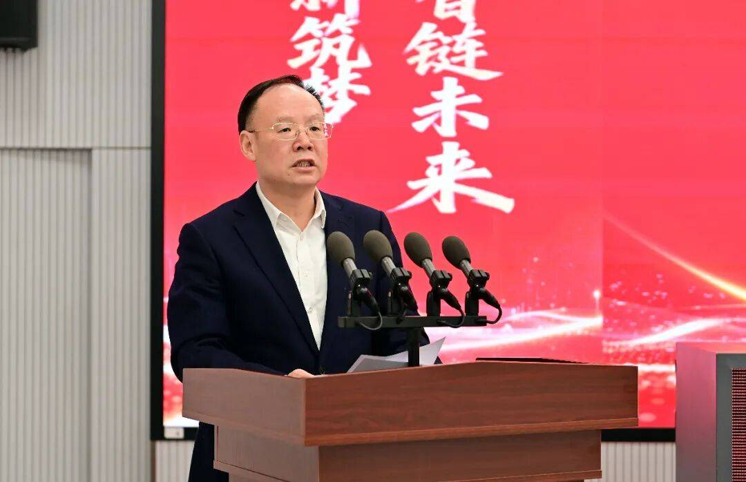 中国物流集团装备物流公司成立，注册资本10亿