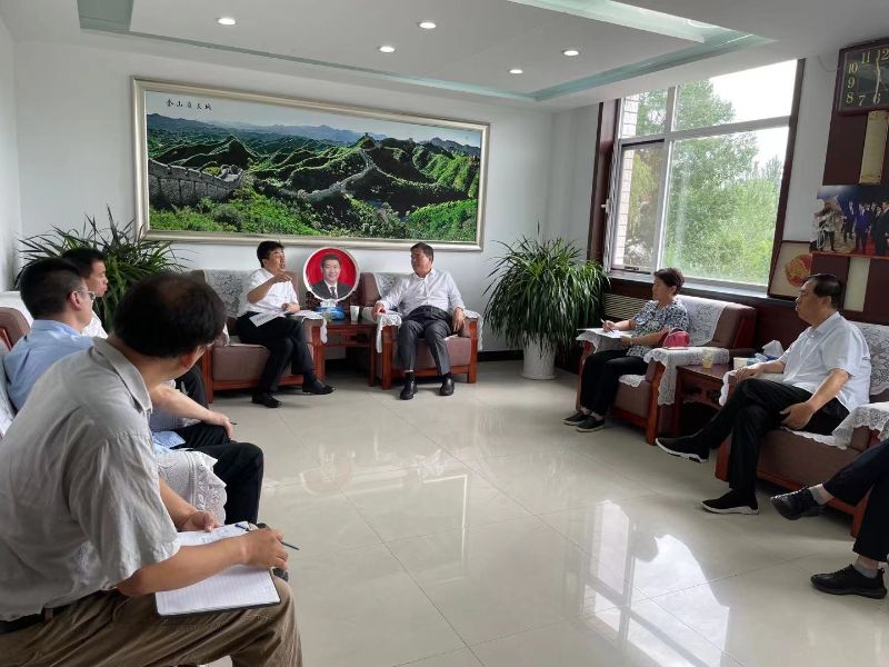 北京市委常委、副市长靳伟介绍中关村论坛年会具体安排