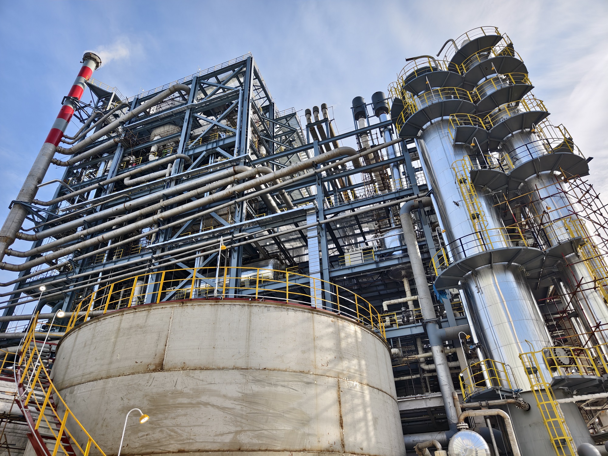 东方雨虹：子公司获得政府补助3000万元