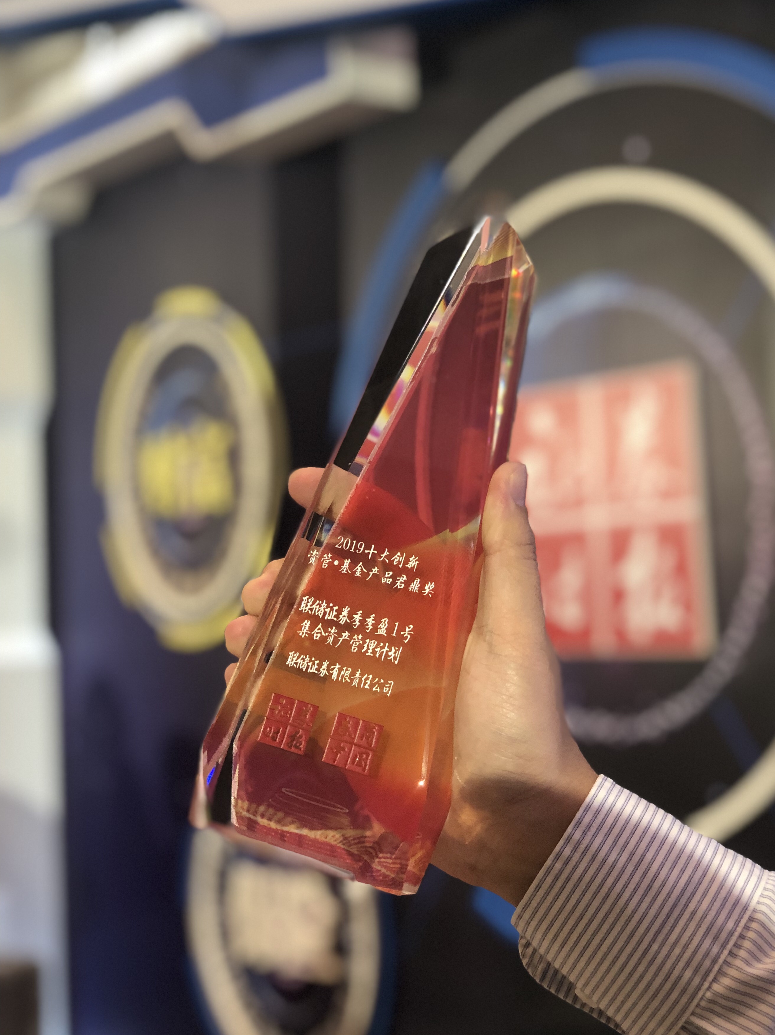 长进光子即将上会:聚焦高性能特种光纤研发创新,三年营收复合增长率超30%