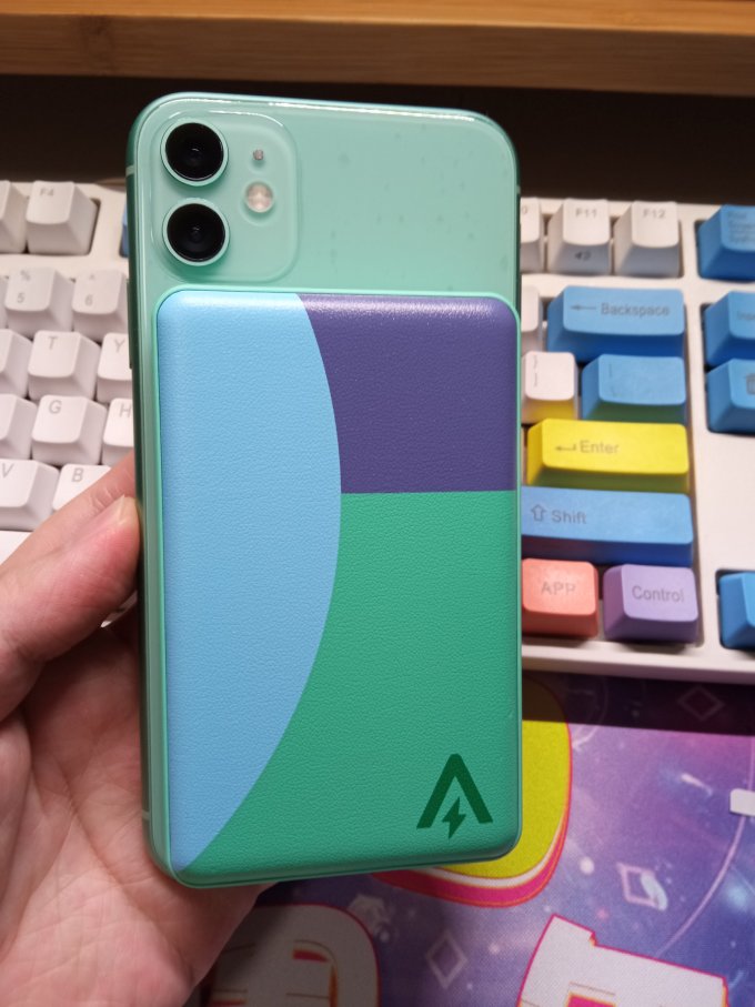 安克创新公布国际专利申请:“线缆收纳装置及充电装置”