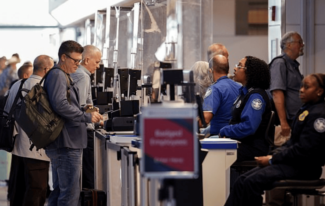 刚刚,市场巨震!美国,突传大消息!“见底时间窗”何时到来?