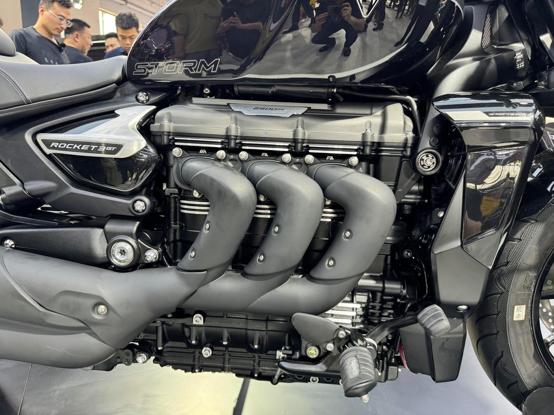 英轮凯旋（上海）商贸有限公司召回部分进口摩托车